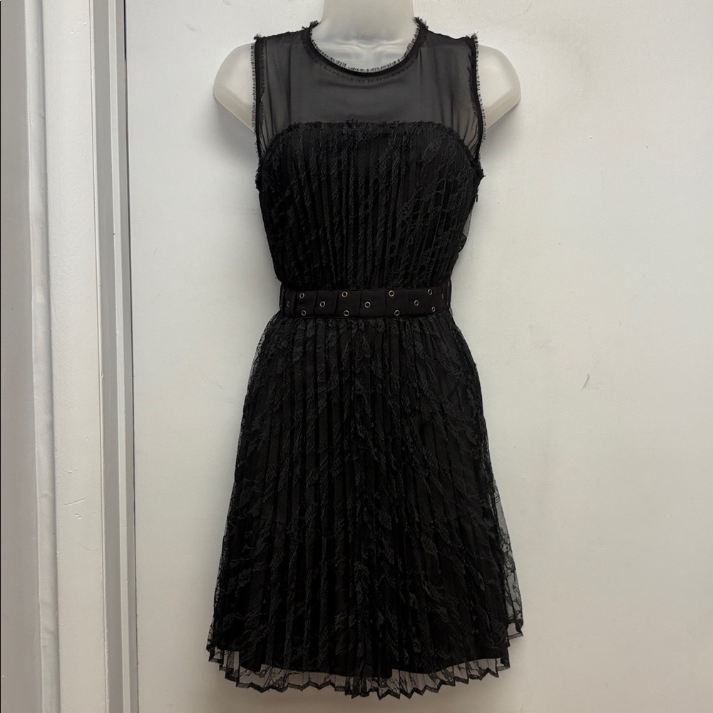 Diane von Furstenberg Black Sheer Lace Cocktail Dress Size 4 | Silk Blend |